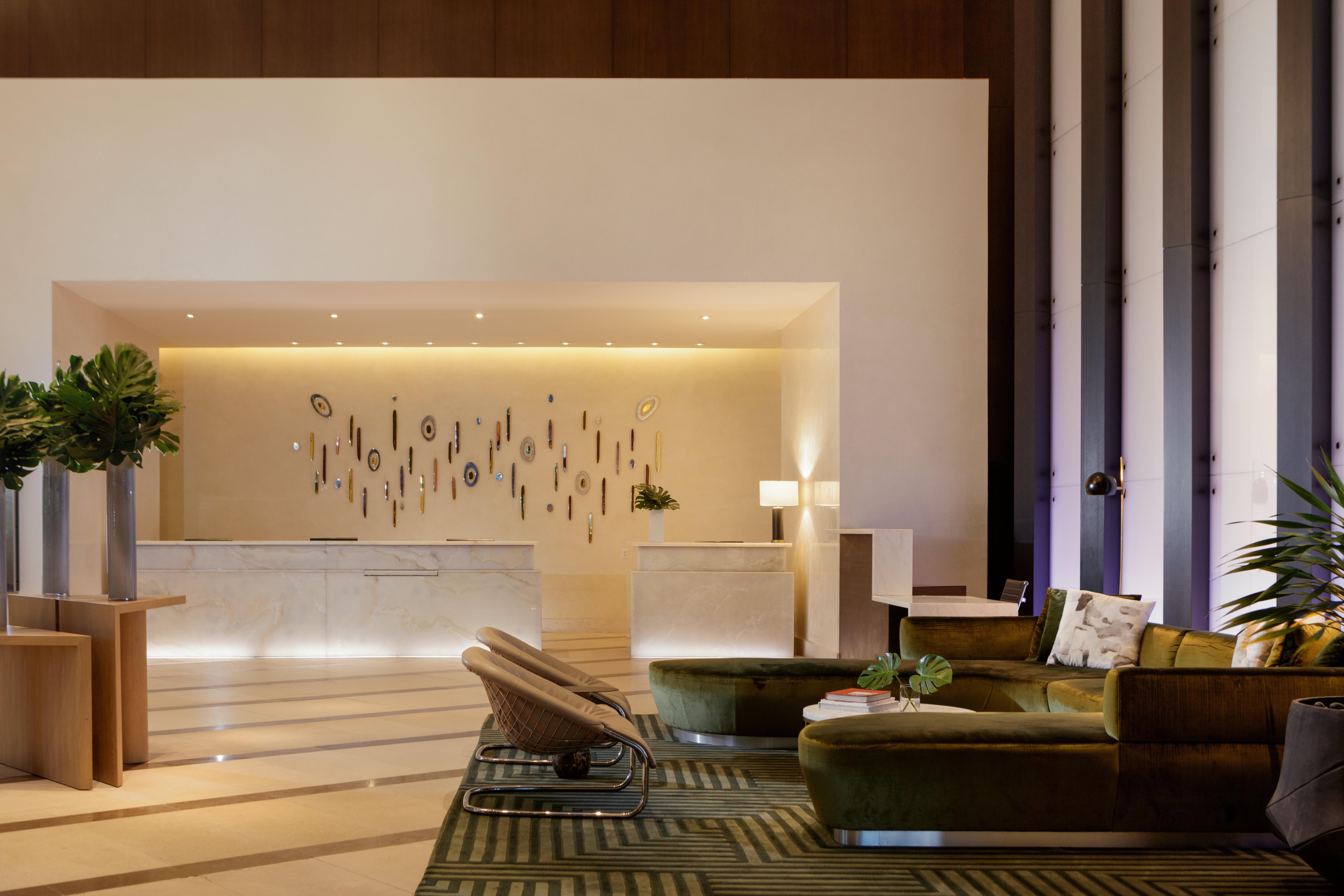 Kimpton Epic Hotel By Ihg Miami Bagian luar foto The lobby of the hotel