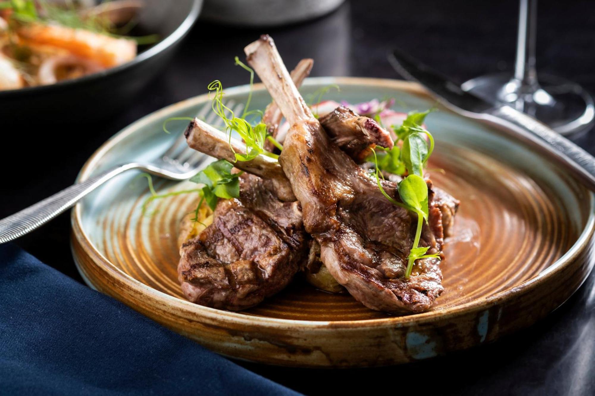 Kimpton Epic Hotel By Ihg Miami Bagian luar foto Rack of lamb