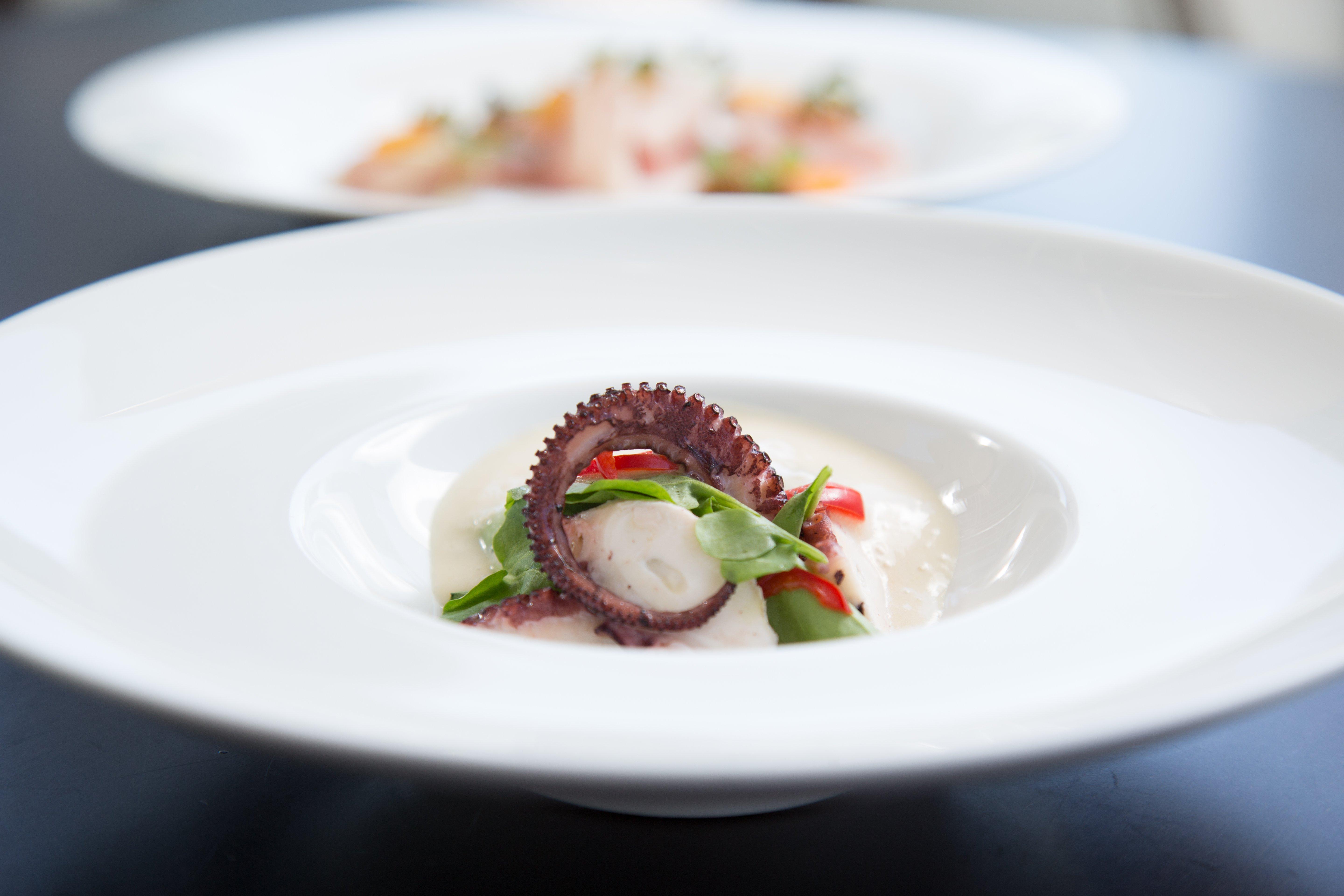 Kimpton Epic Hotel By Ihg Miami Bagian luar foto Octopus salad
