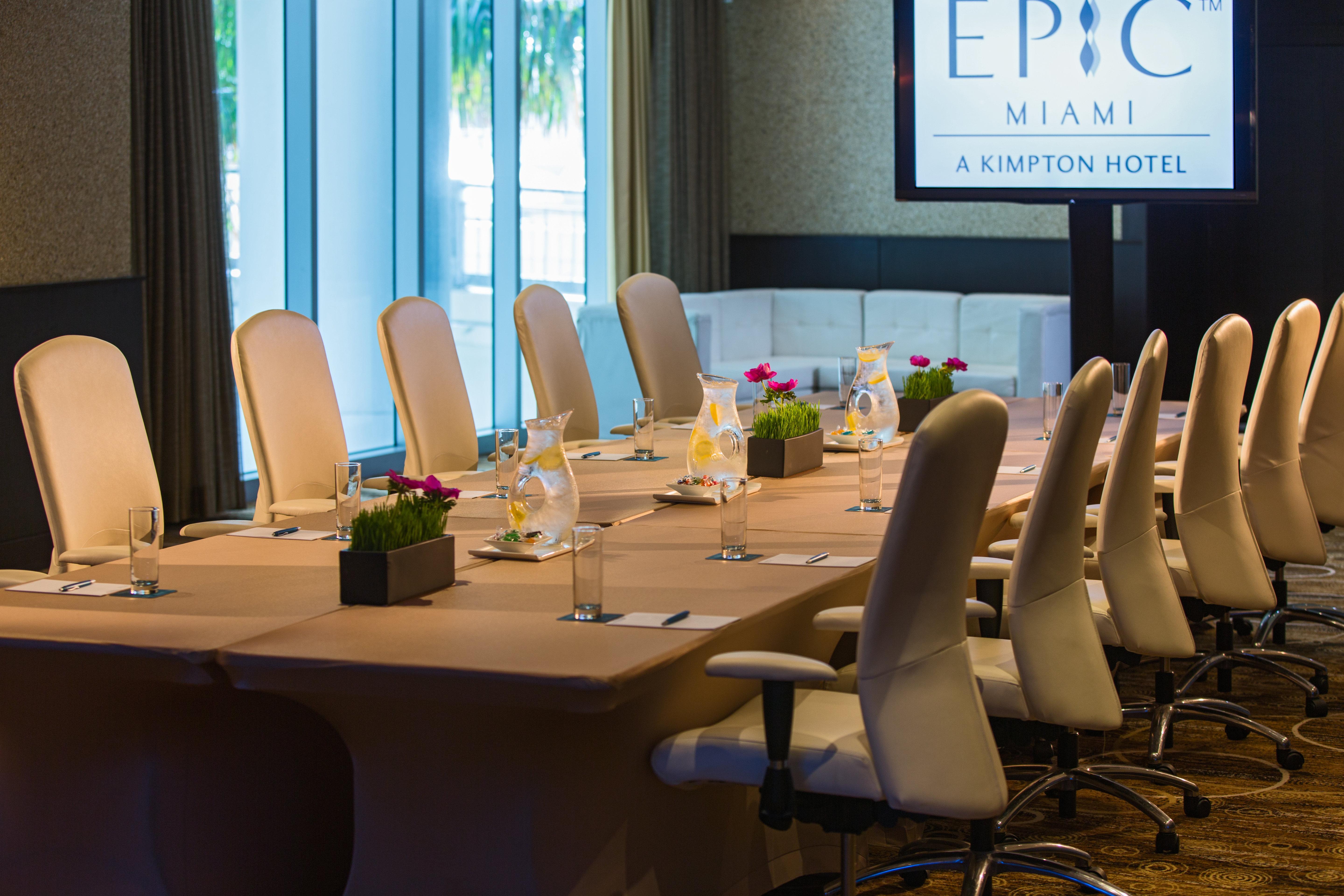 Kimpton Epic Hotel By Ihg Miami Bagian luar foto Boardroom at EPIC